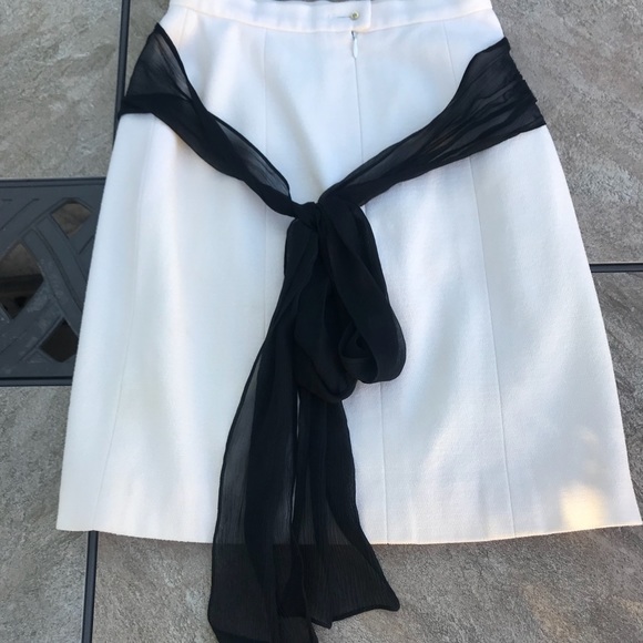 SOLD- Chanel Boutique Wool Skirt Size 0-2 - Picture 2 of 6